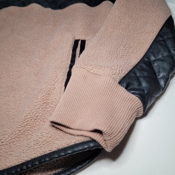 Abercrombie & Fitch Tan & Black Faux Leather Quilted Sherpa Fleece Pullover Sz L - Picture 3 of 11